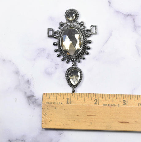 Rhinestone Connector Gunmetal Medieval 2x3