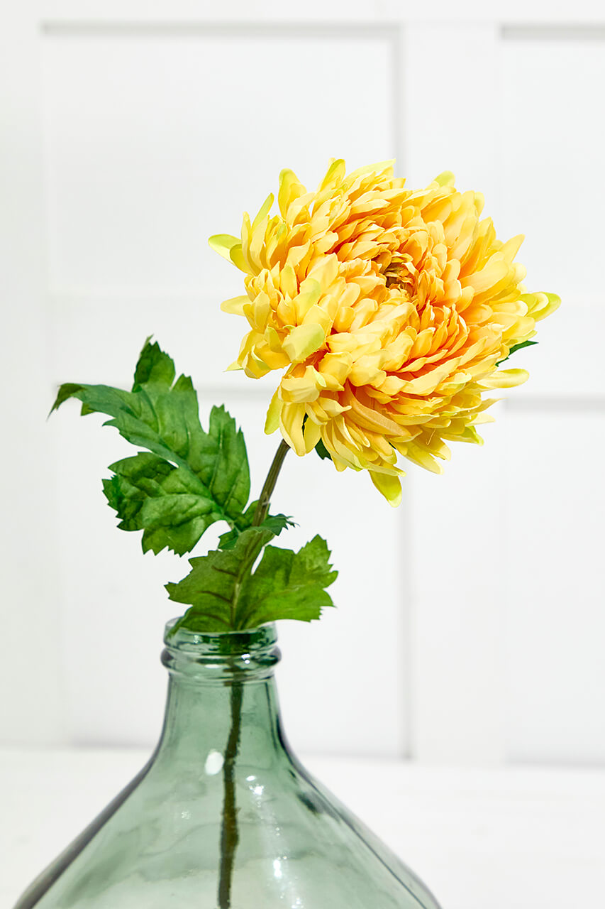 29.5'' Yellow Mum Stem