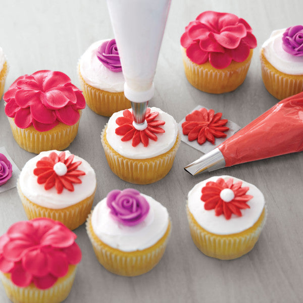 Wilton Decorator Preferred Cake Decorating Set, 48-Piece Cake Decorating Tips
